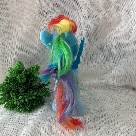 Hasbro My Little Pony Rainbow Dash Cuddly Plush 8" Good condition/pre-owned item - Picture 4 of 7